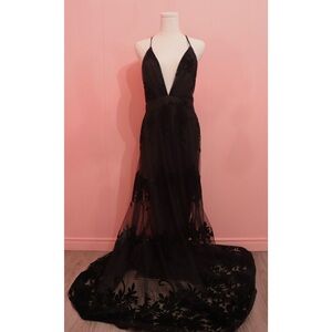 Luxel Elegant Black Evening Gown